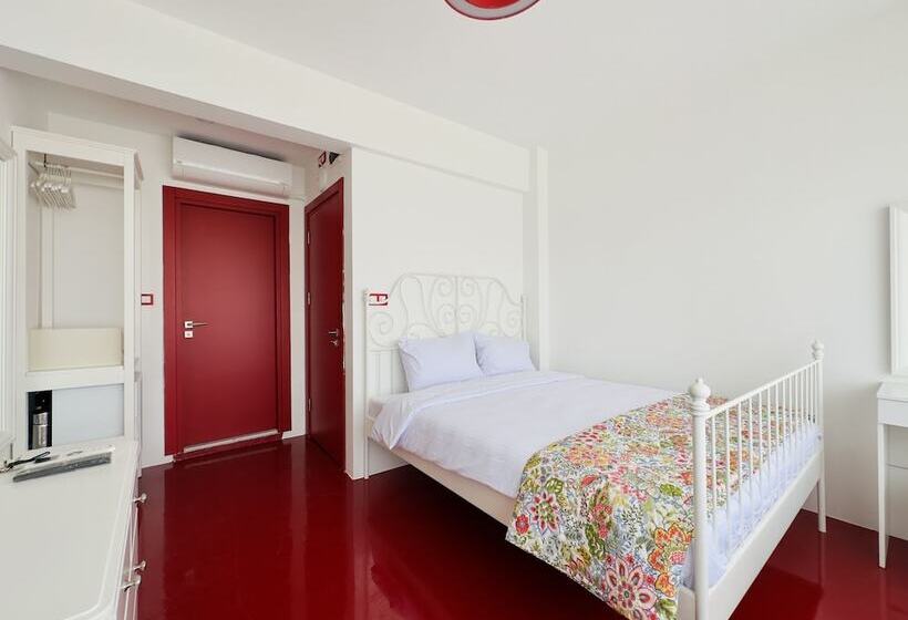 Hotel Baracuda Karakoy