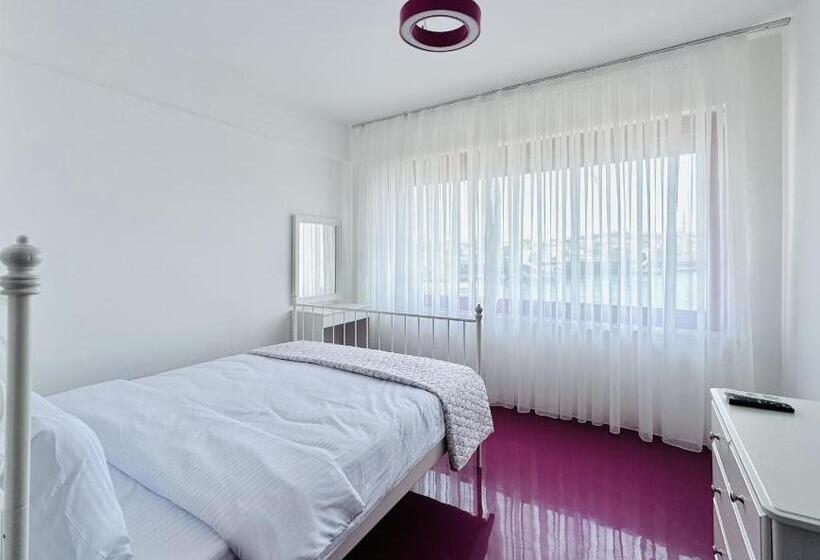 Hotel Baracuda Karakoy