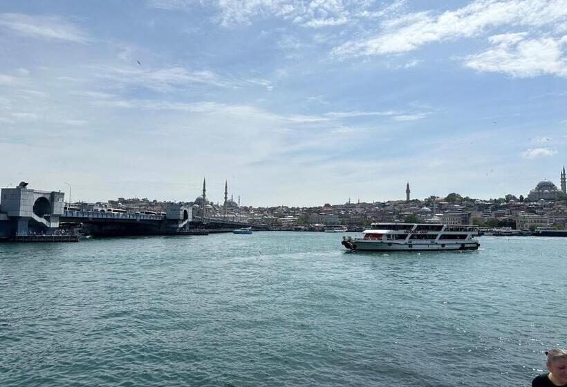 Hotel Baracuda Karakoy