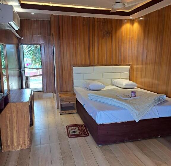 هتل Sandy Beach Resort & Restaurant