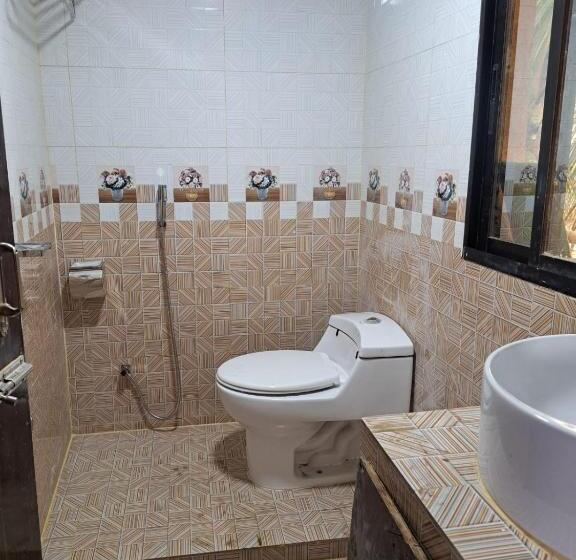 هتل Sandy Beach Resort & Restaurant