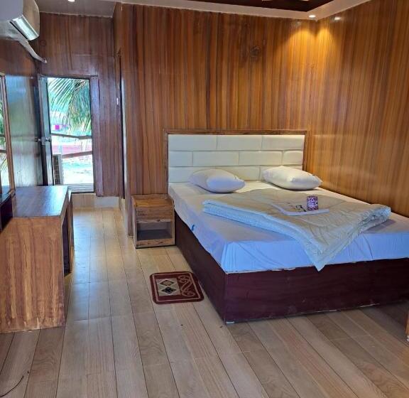 هتل Sandy Beach Resort & Restaurant