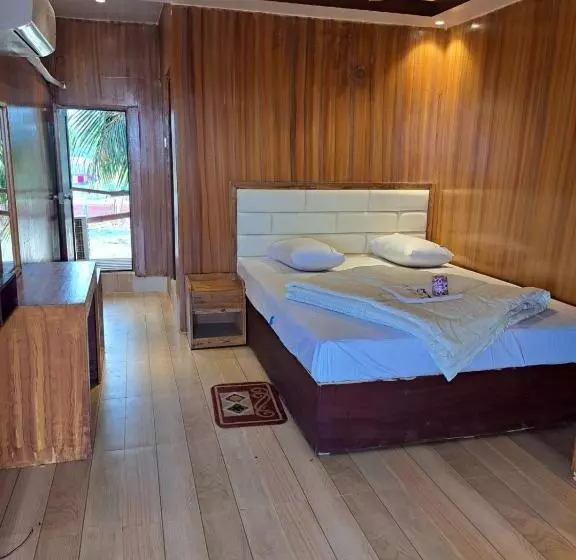 هتل Sandy Beach Resort & Restaurant