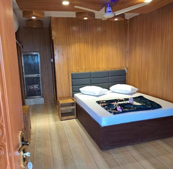 هتل Sandy Beach Resort & Restaurant