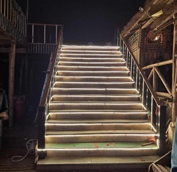 هتل Sandy Beach Resort & Restaurant