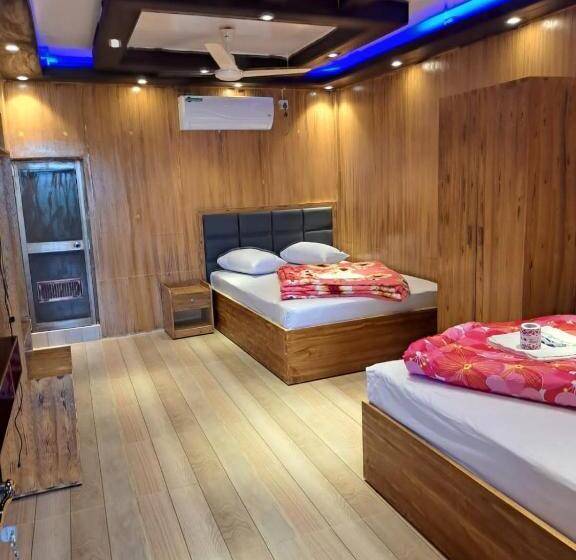 هتل Sandy Beach Resort & Restaurant