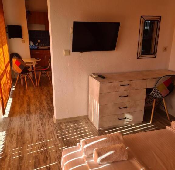 پانسیون къща за гости стела