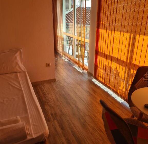 پانسیون къща за гости стела