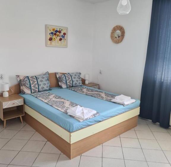 پانسیون къща за гости стела