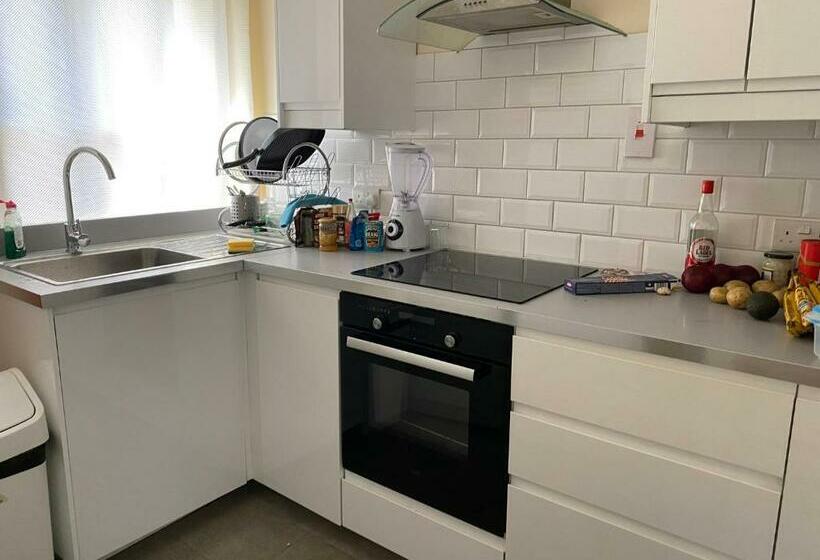 فندق صغير Cozy Single Room