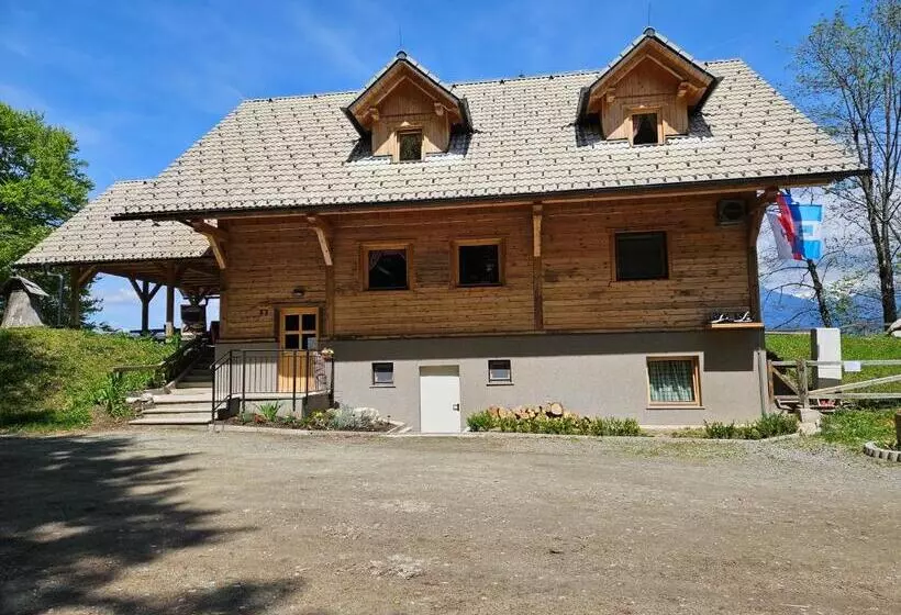 هاستل Koča Na Taležu
