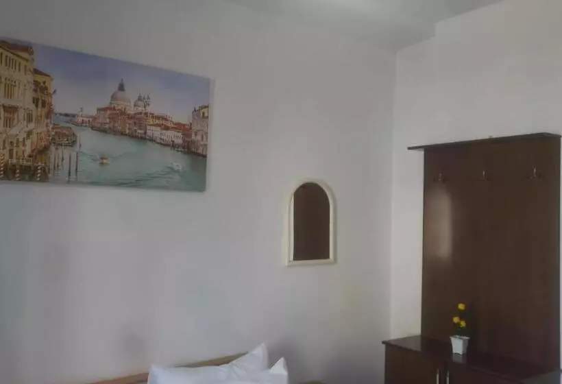 Hostel Split Rock