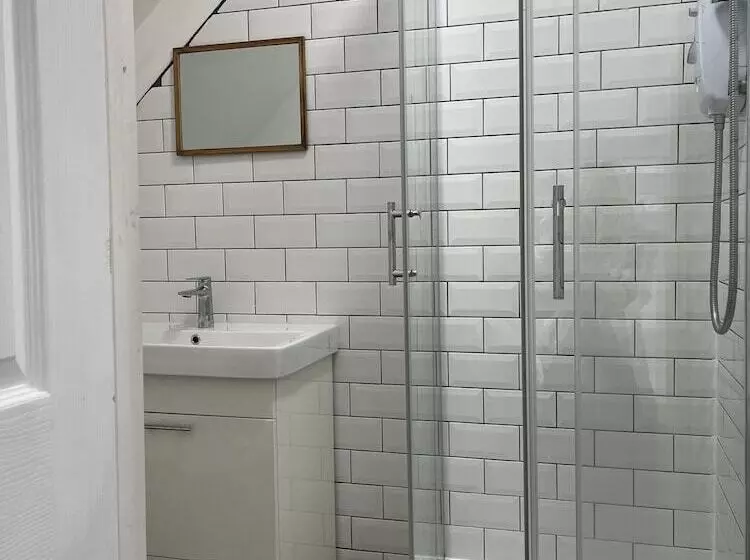 ホテル Elemental Surf Lodge