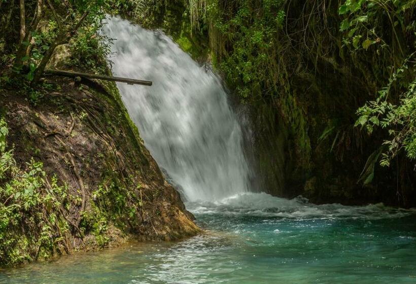 Hotel Niebli Historical Farm And Lodge At Pululahua Volcano