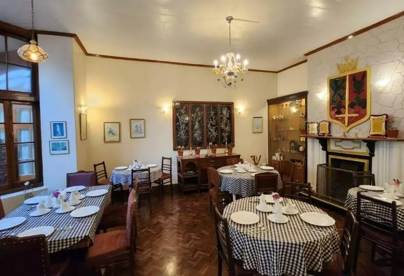 Hotelli Ivanhoe