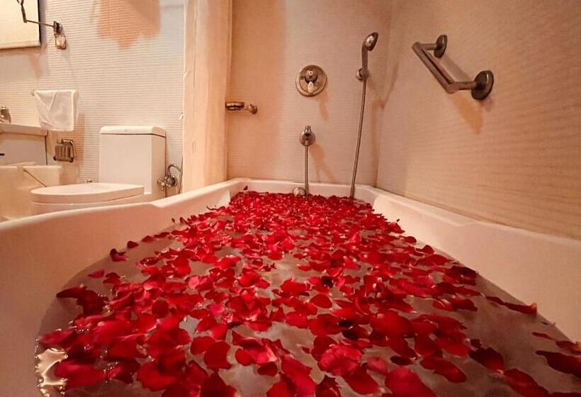 فندق The Nature Heaven Mussoorie