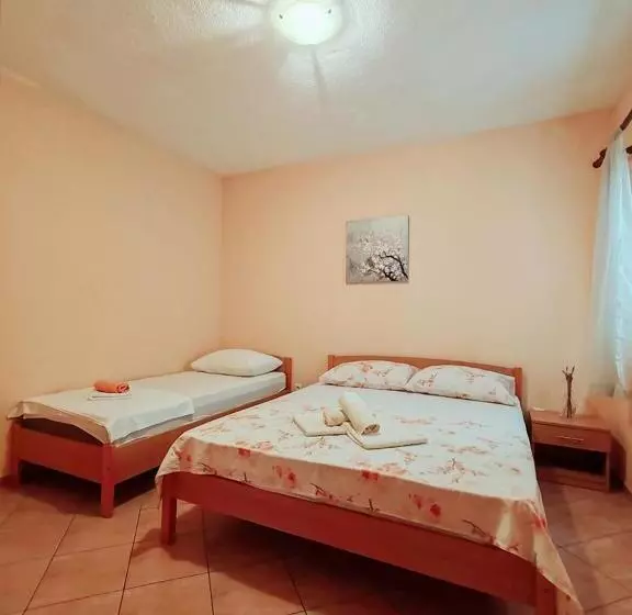 پانسیون Apartments Draženka
