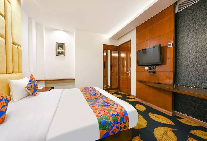 تختخواب و صبحانه Fabhotel The Grand Palace