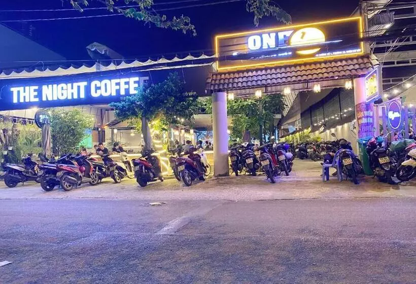 هتل Khách Sạn Minh Anh Gò Vấp