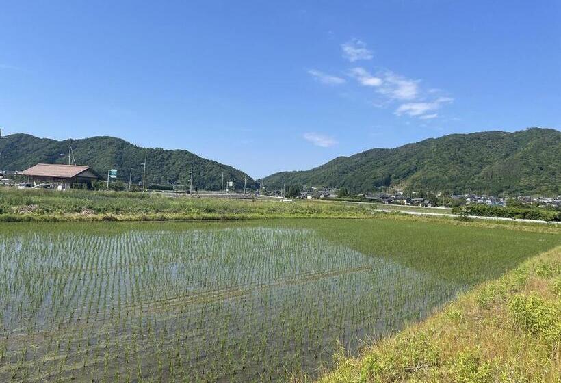 펜션 30畳の大広間12名宿泊可能な水月湖畔宿大五郎丸ー水月湖クルージング隣接