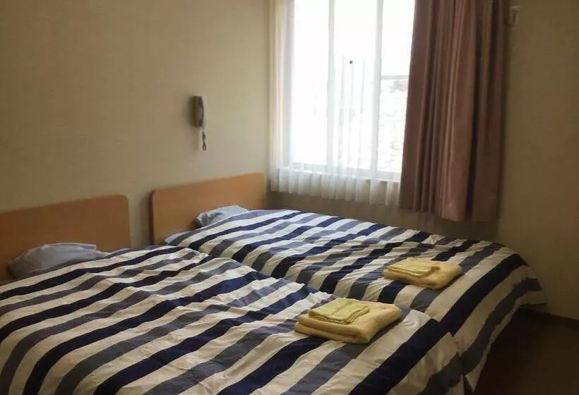 Majatalo 30畳の大広間12名宿泊可能な水月湖畔宿大五郎丸ー水月湖クルージング隣接