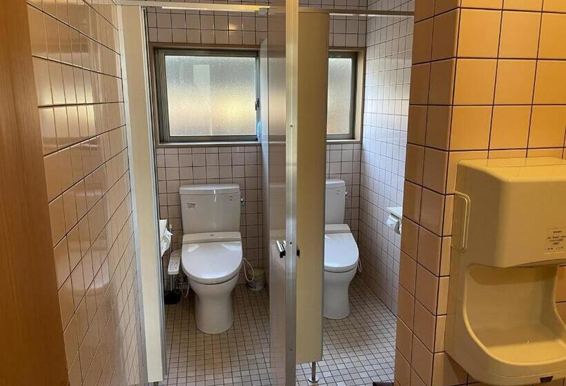 펜션 30畳の大広間12名宿泊可能な水月湖畔宿大五郎丸ー水月湖クルージング隣接