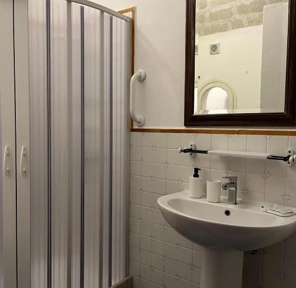 ベッドアンドブレックファースト Savoia 96