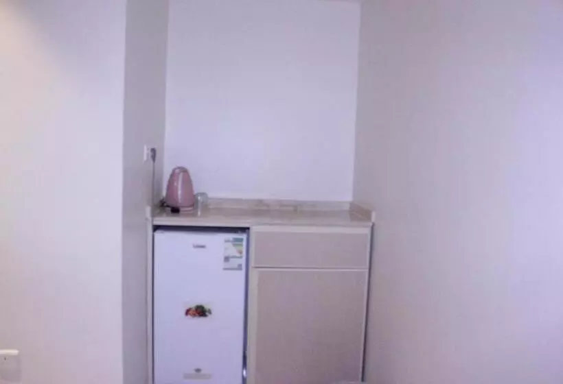 Hotelli Altamyoiz Sirved Apartments