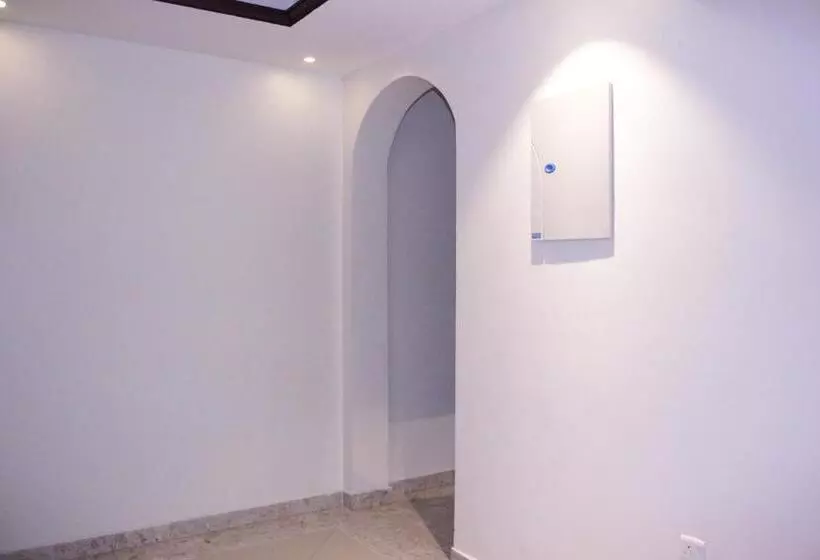 Hotelli Altamyoiz Sirved Apartments