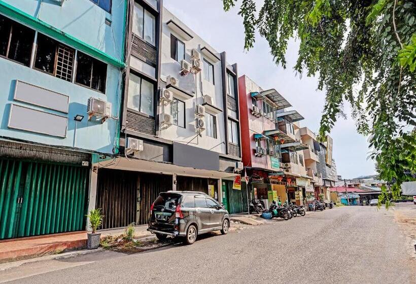 فندق Oyo 92528 Nagoya House Syariah