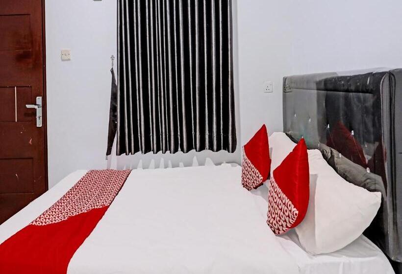 فندق Oyo 92528 Nagoya House Syariah