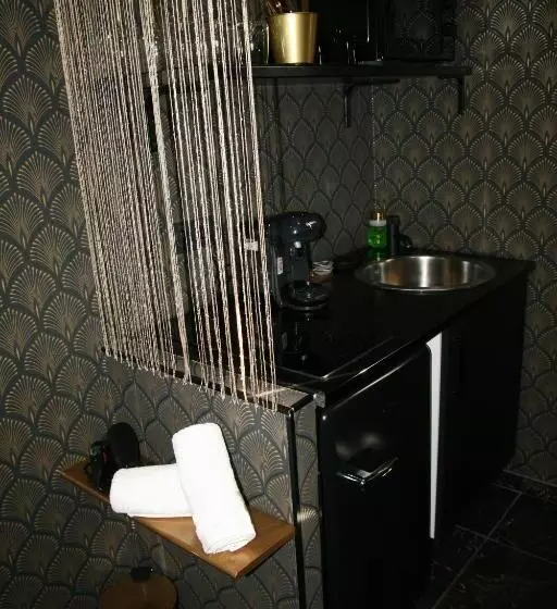 ホテル Désirs D Une Nuit   Loveroom Jacuzzi