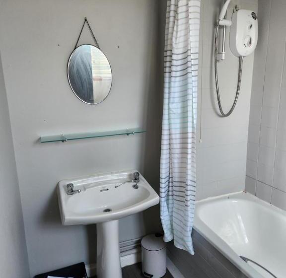 ホテル The Ship Inn