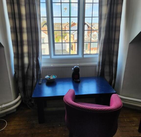 ホテル The Ship Inn