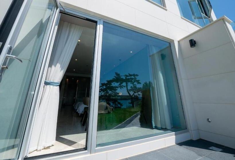 Yeosu Calacatta Hotel & Resort