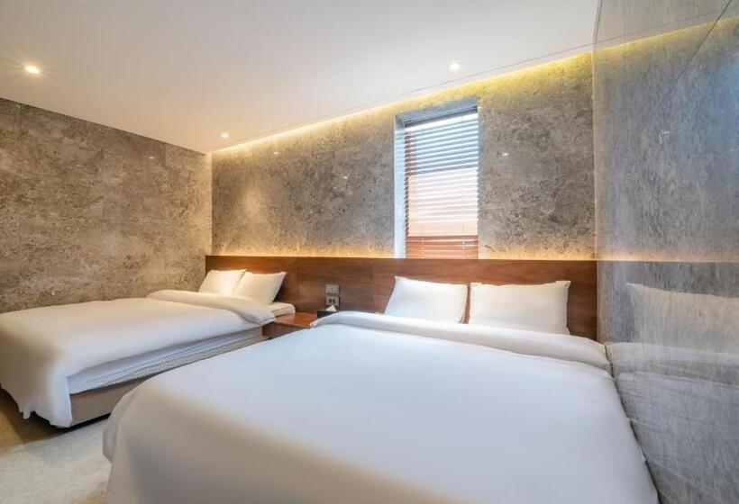 Yeosu Calacatta Hotel & Resort