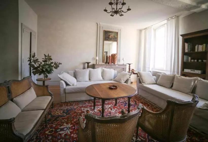 ベッドアンドブレックファースト Une Chambre à La Maison Du Ballandreau