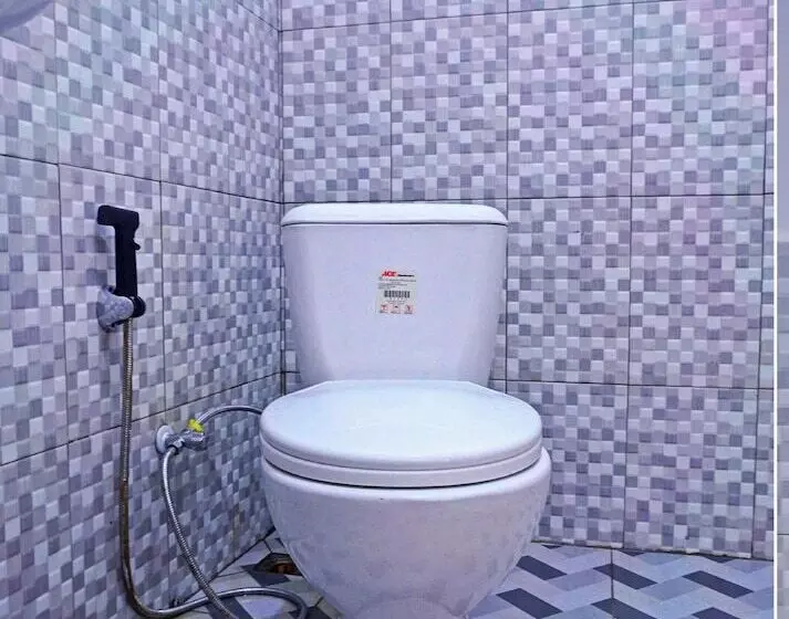 ホテル Oyo 92518 De Luna