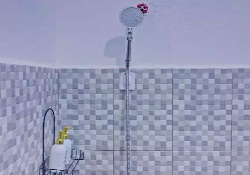 ホテル Oyo 92518 De Luna