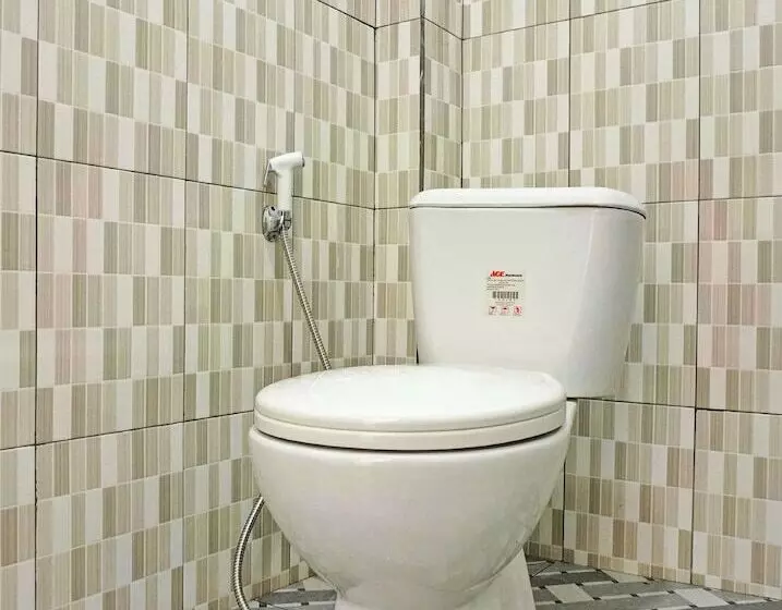 ホテル Oyo 92518 De Luna