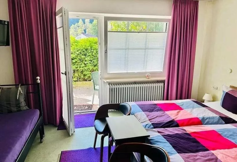 Aamiaismajoitus (B&B) Chalet Moos