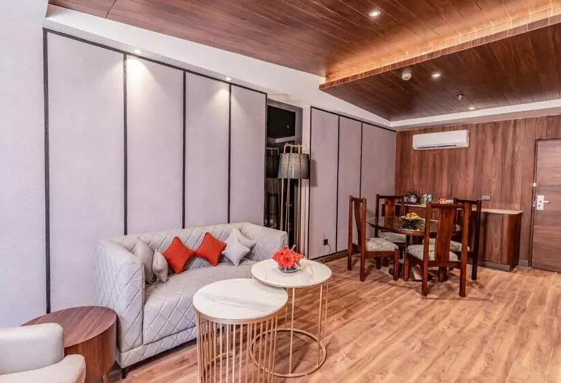 Fortune Khajjiar  Member Itc S Hotel Group