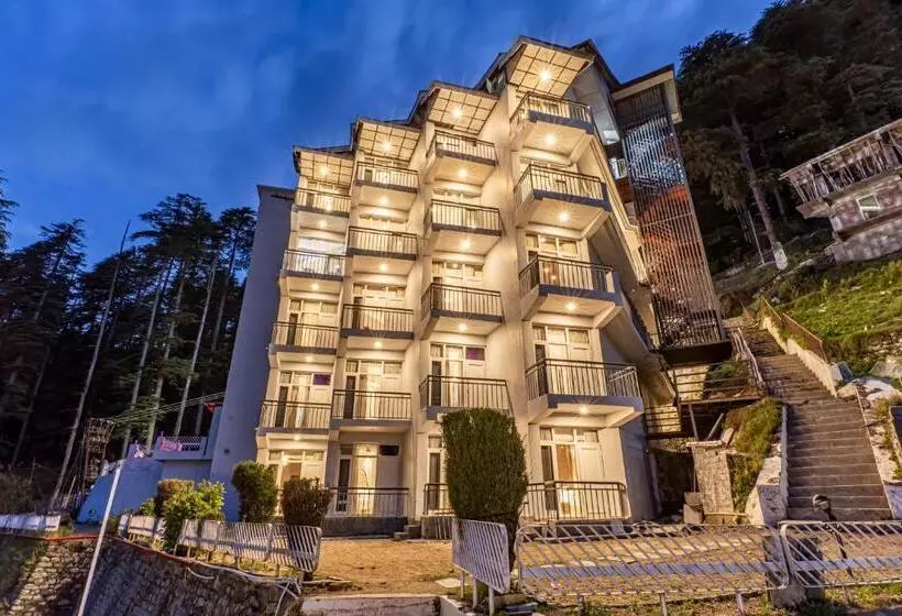 Fortune Khajjiar  Member Itc S Hotel Group