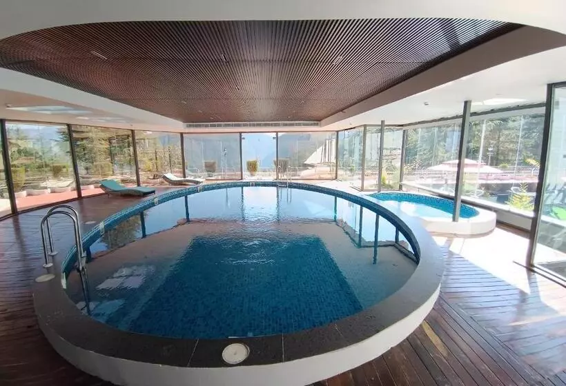 Fortune Khajjiar  Member Itc S Hotel Group