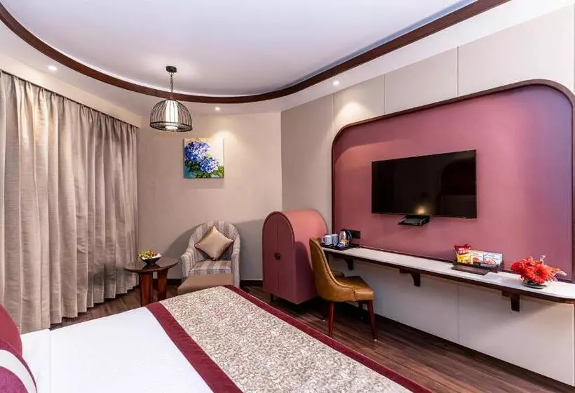 Fortune Khajjiar  Member Itc S Hotel Group