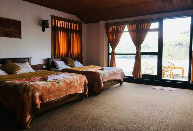 בית מלון כפרי The Mount View By Liyozi Leasiure