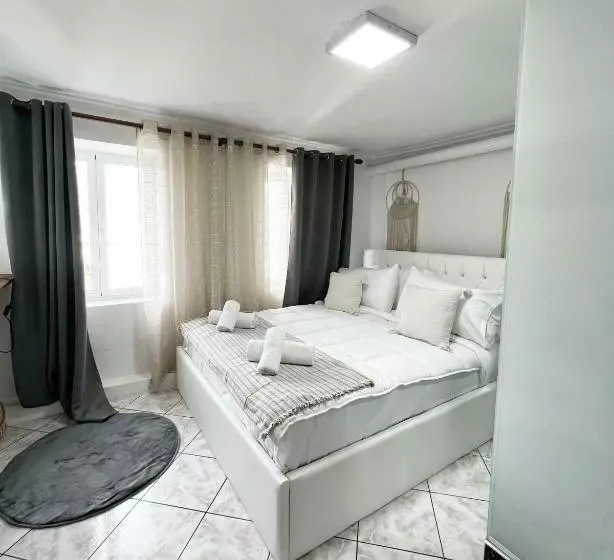 ペンション Himalayas