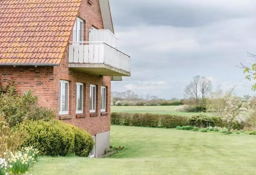 ペンション Straendhus Bed&breakfast