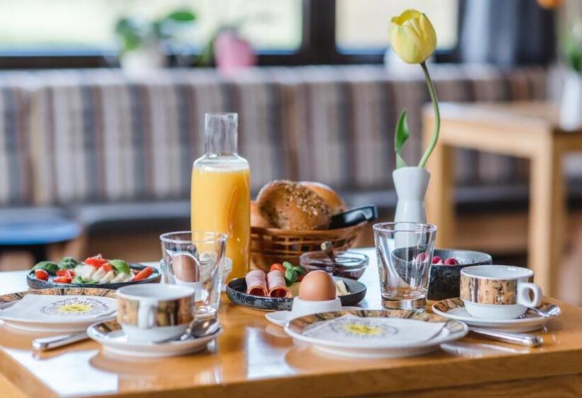 膳宿费 Straendhus Bed&breakfast