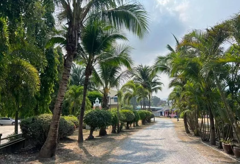 Retkeilymaja Baan Wang Bua